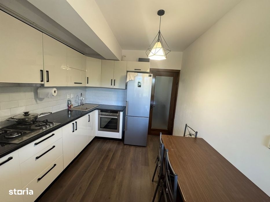 INCHIRIERE Apartament 3 camere cu  30 m terasa