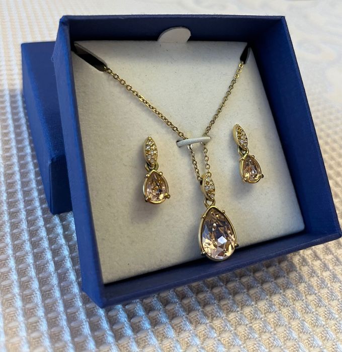 Комплект колие и обеци Сваровски