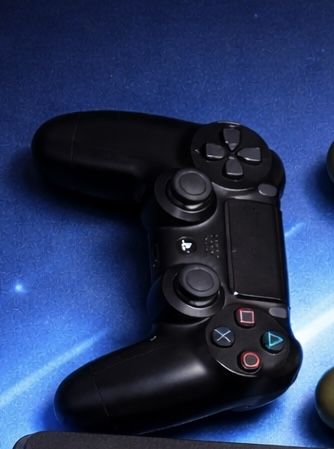 PLAYSTATION4+2console+gta5+cablu