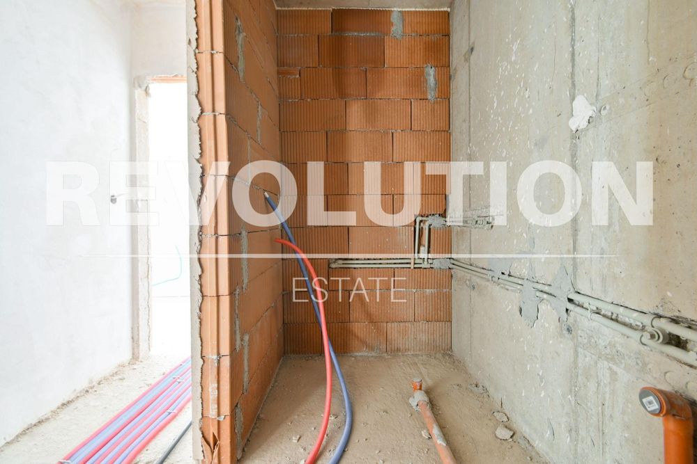 Многостаен апартамент в сграда ПРЕД АКТ 14 в ж.к. Красна поляна 2