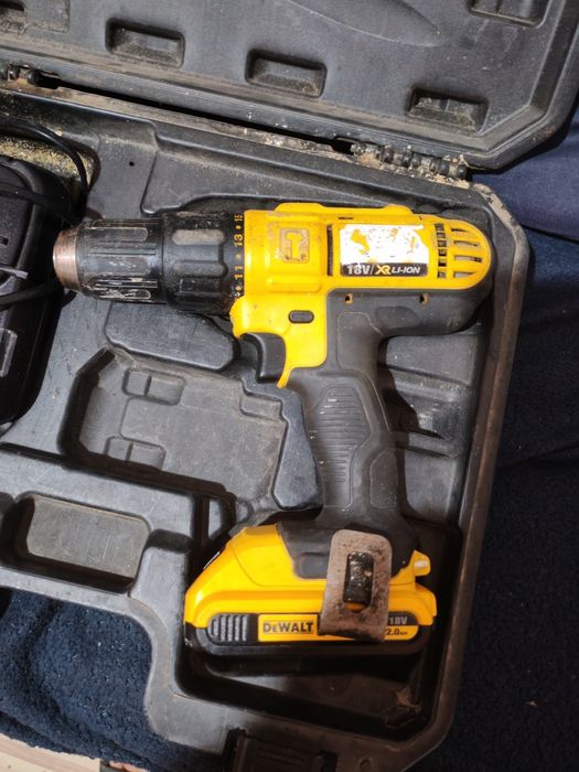 Filetanta Bormașină DEWALT dcd 776