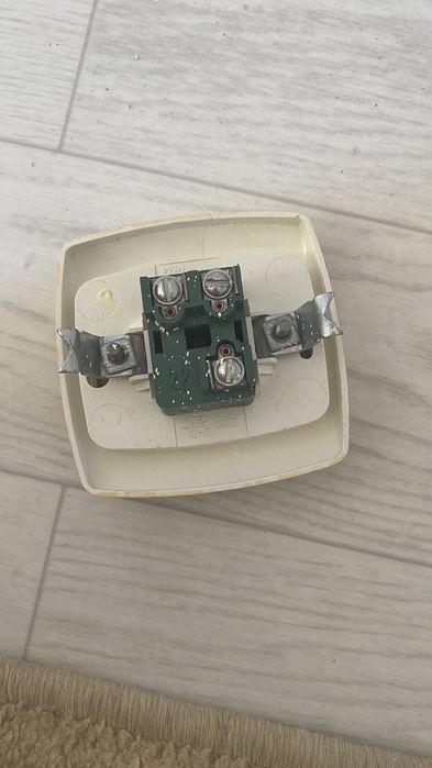 Продам выключатели