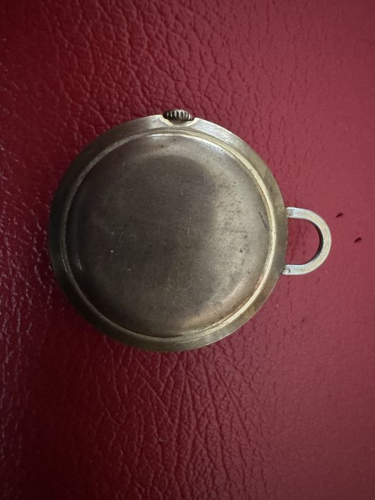 Прекрасен дамски часовник на верижка  Anker