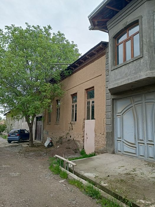 Uchastka sotiladi 3.5 sotih nazarbek harakat mahalada