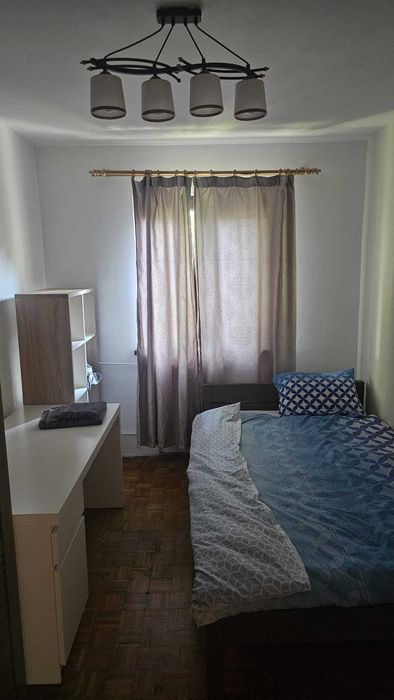 Direct Proprietar, inchiriez apartament 3 camere Craiovita Noua / Contract pe termen lung