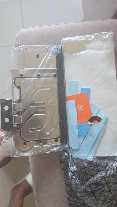 EK-Classic GPU Water Block Strix RTX 3070/3080/3090 D-RGB - Full Cover Waterblock nou