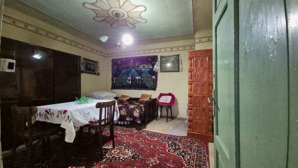 Casă tradițională + curte generoasă de vânzare – Ribița, Hunedoara