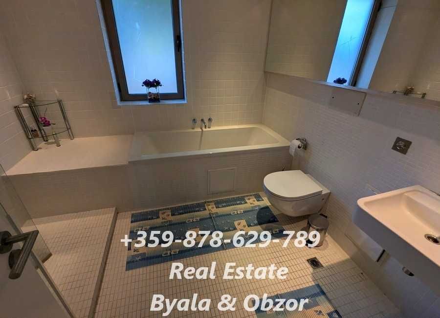 Продава се Двустаен апартамент в Обзор - 66 кв.м за 1208 €/кв.м - Снимка #12