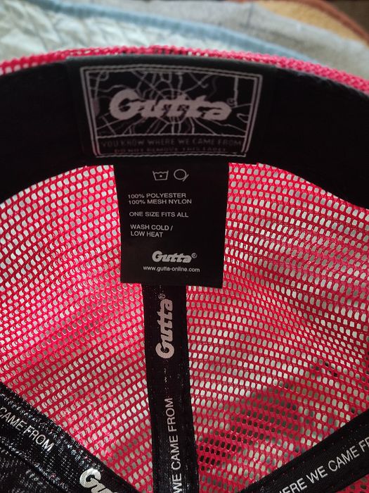 gutta cap bull red