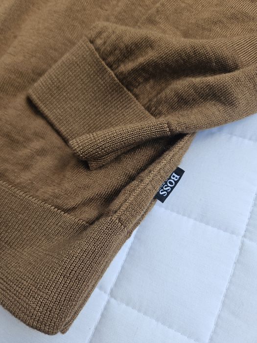 Hugo Boss pulover lână barbati M