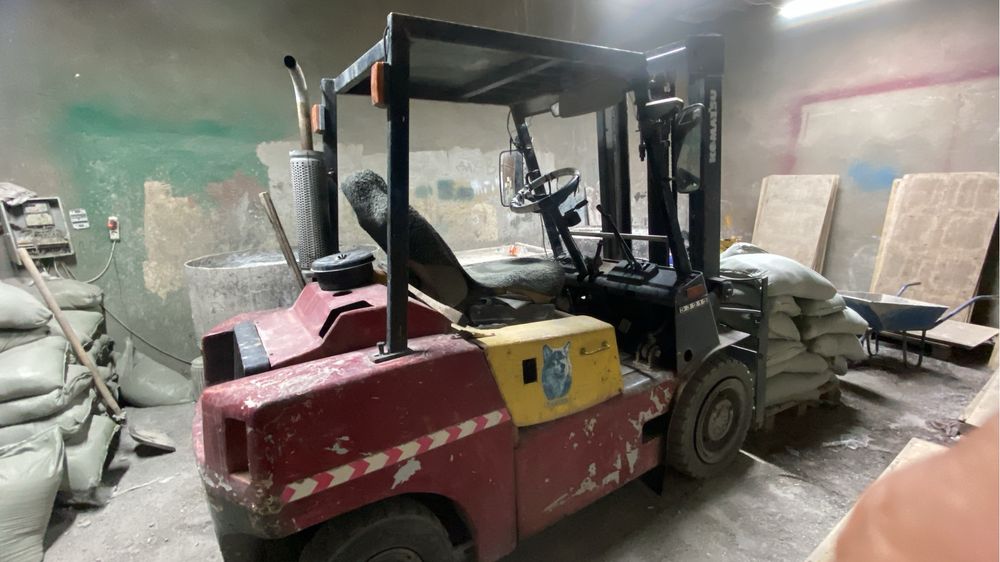 Кара 5тонна погрузчики