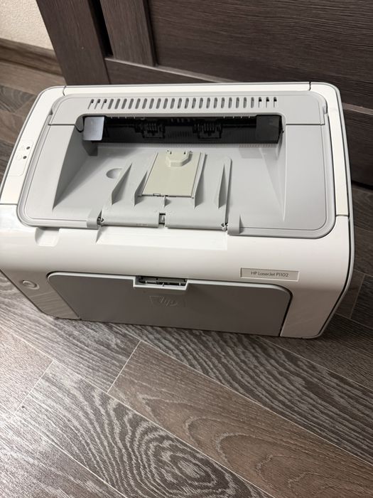 Продам принтер Hp 1102