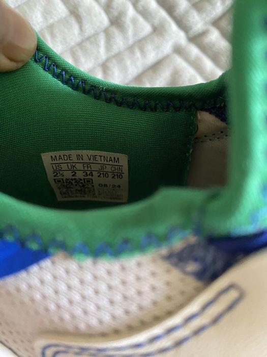 Кроссовки adidas