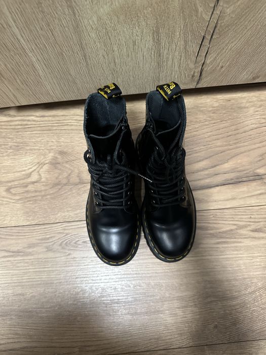 Bocanci Dr Martens marime 36