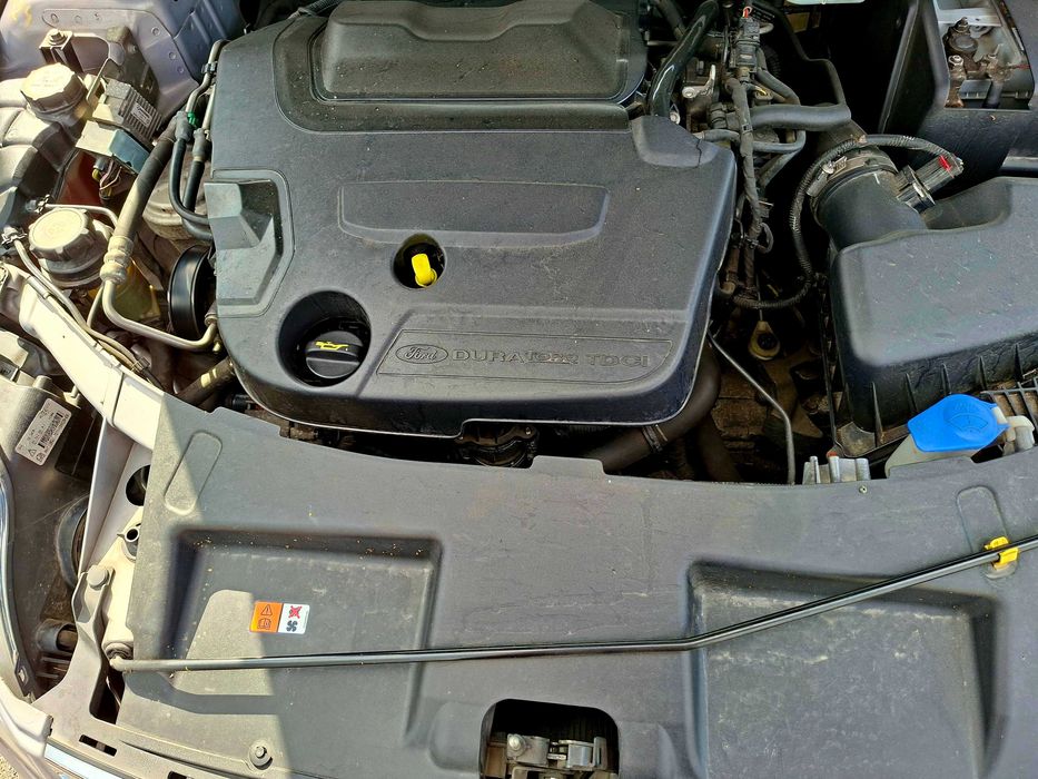 Ford mondeo an 2010 2l diesel