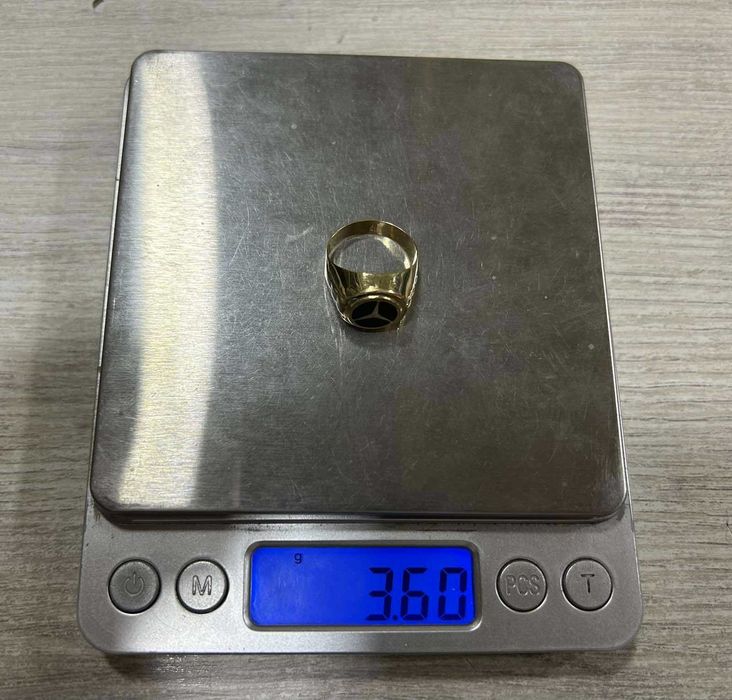 Златен пръстен 14 К 585 / 3,6 гр.
