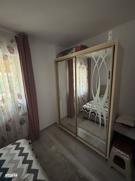 Persoană fizică, apartament cu 3 camere și grădină
