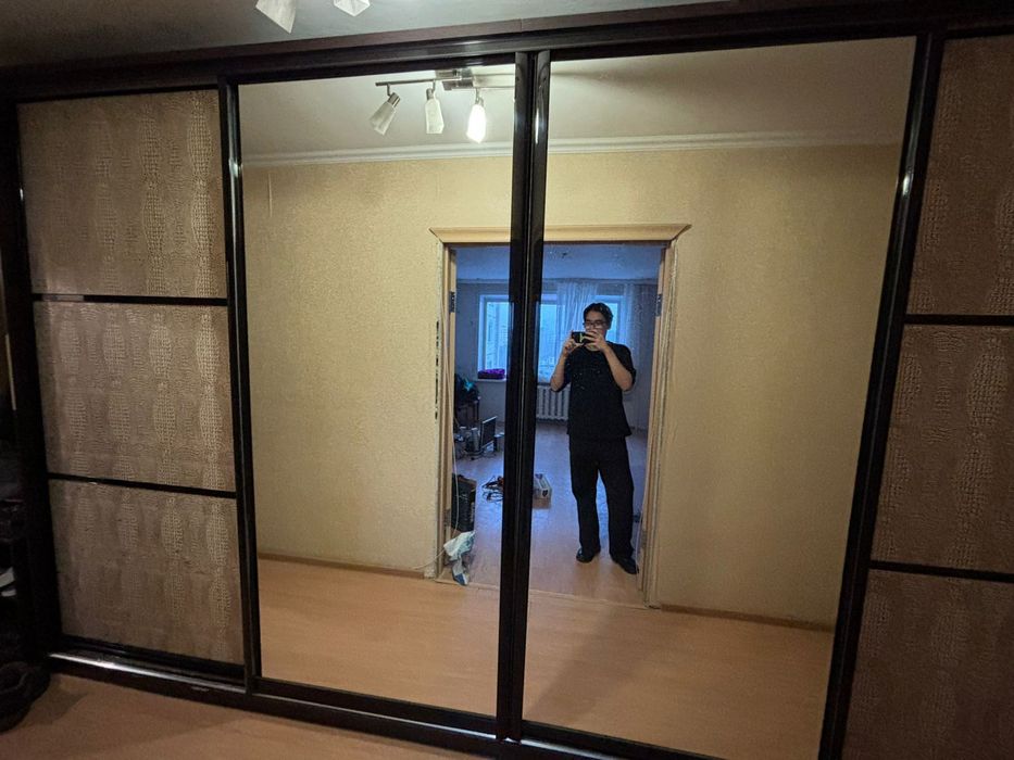 Продам шкаф купе