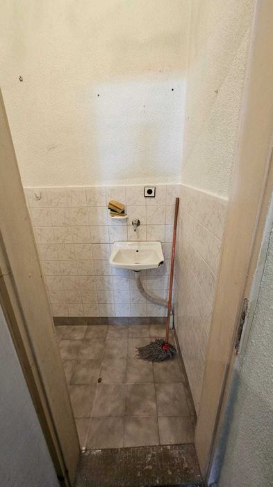 Дава се под наем Магазин в Търговище, Център - 65 кв.м за 510 € - Снимка #6