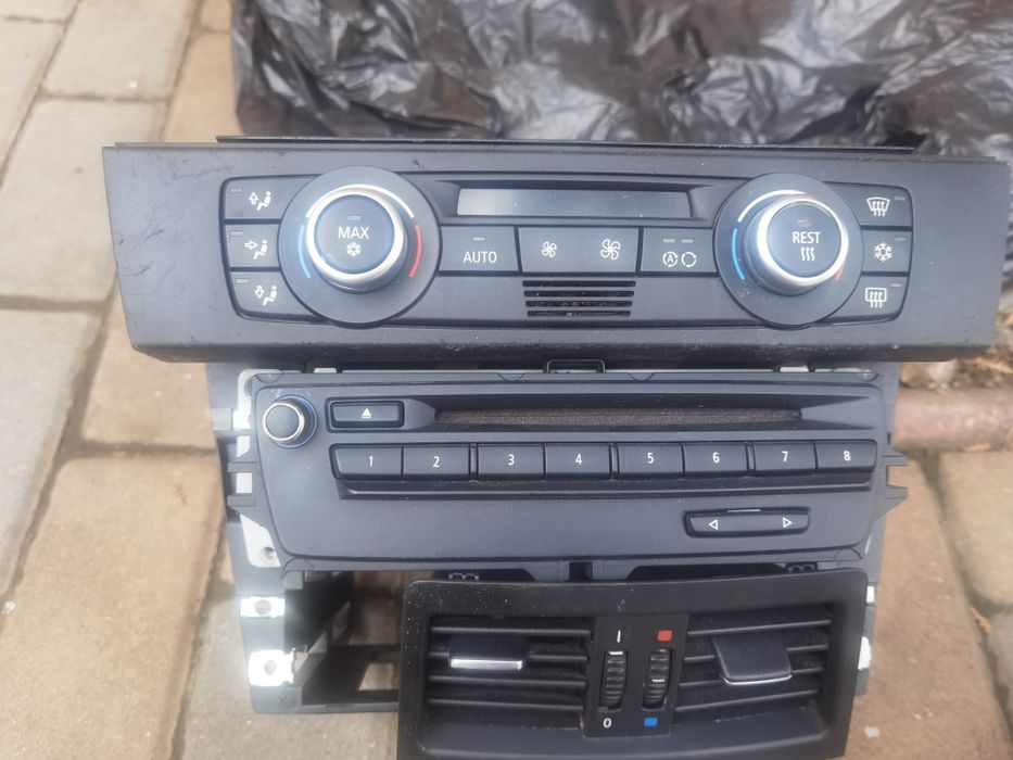 Stob bmw e90 panou clima bmw e90 radio cd bmw e90 lampa spate bmw e90