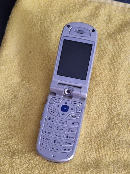 Telefon lg U8110