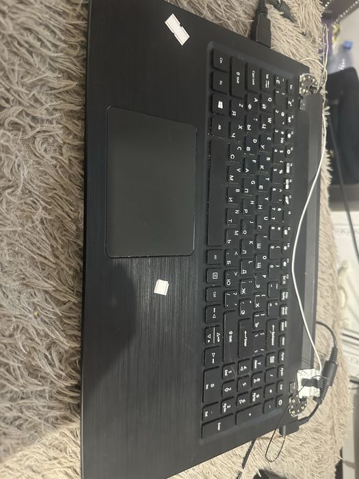 Ноутбук на половину