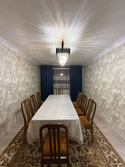 Продаётся 4х комнатная квартира на 4м этаже в 4х этажном доме.