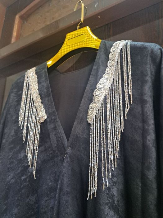 Abaya​Продаются шикарные вечерние платья (для торжеств и свадеб)