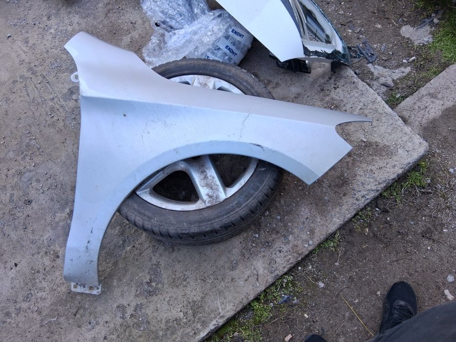 Мерцедес ЦЛА калник десен