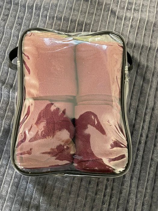 Бинты для лошади в бордовом цвете