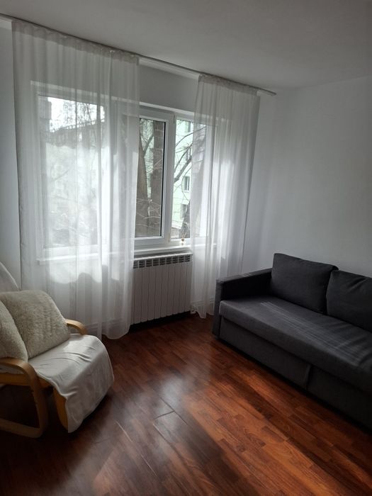 Proprietar 2 camere N-uri, et 2, centrala proprie, zona centrala – 330