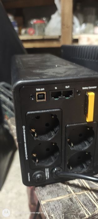 Upc regulator tensiune