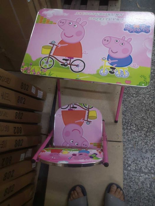 Детски чин, маса с герои