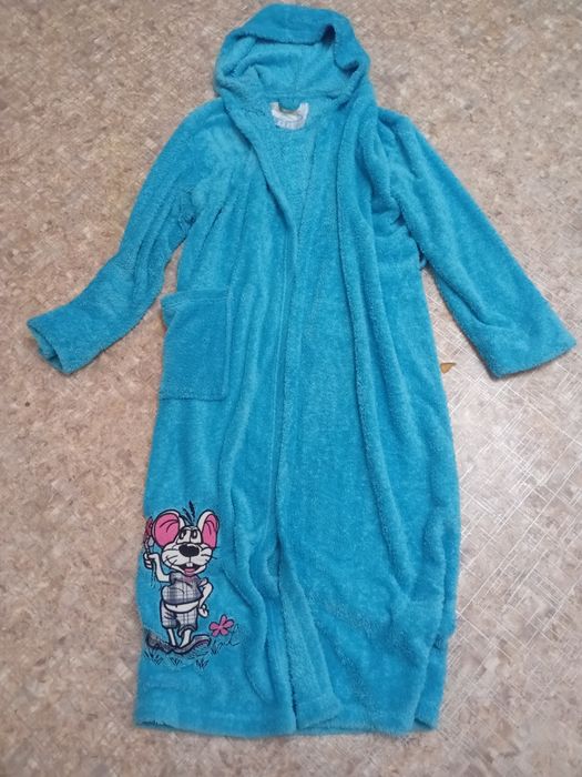 Продам женскую одежду