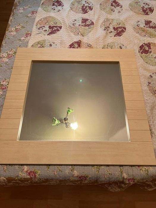 Продам зеркало на стену