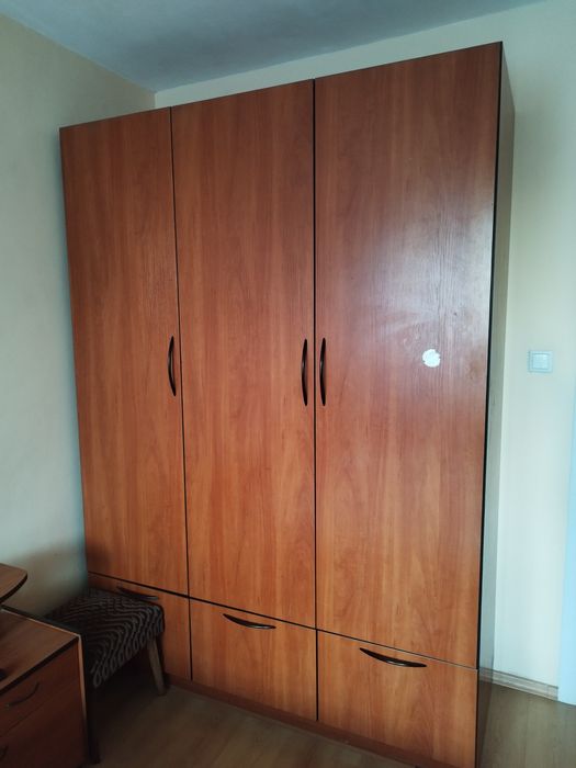 Продавам използвани мебели, цена по договаряне, вземане от място