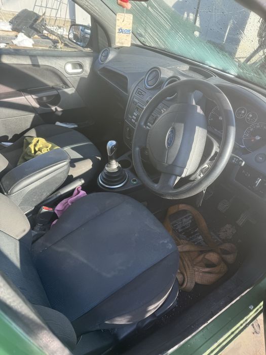 Форт фиеста 1.4 и 2007г на части