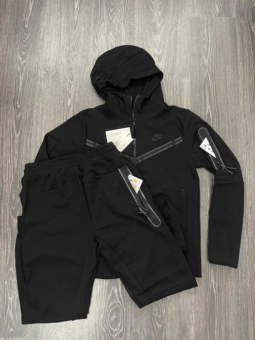 Trening NIKE Tech Fleece Baieti Barbati 2024 Produs NOU Bluza+Pantalon