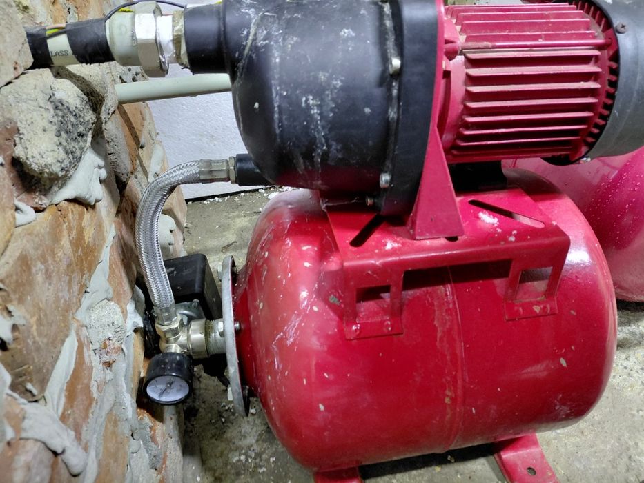 Хидрофор с гаранция до 25.05.26 и с проблем