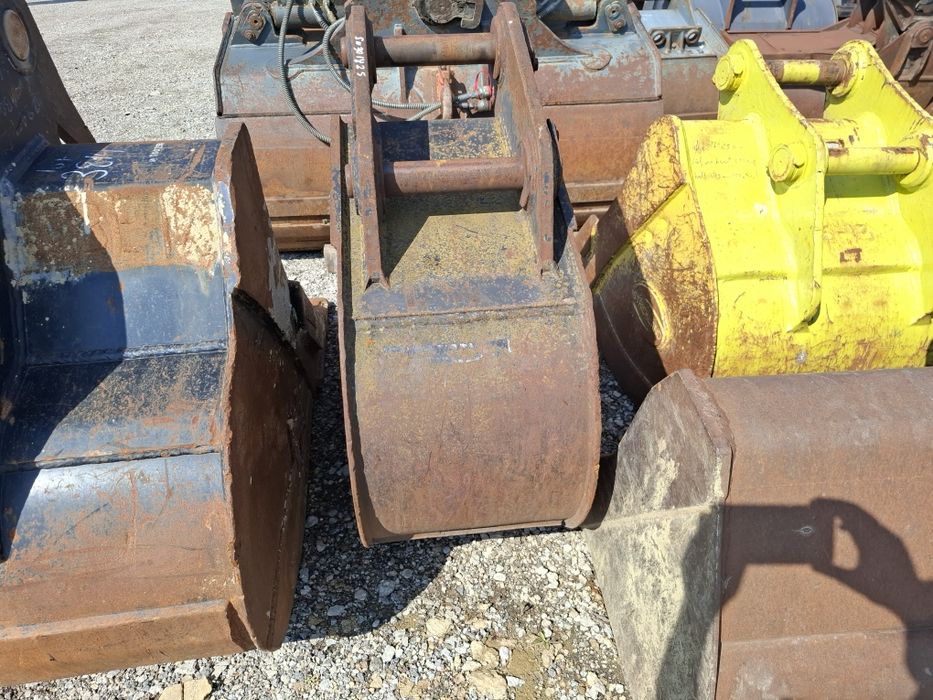 Cupă excavator 12/18 tone