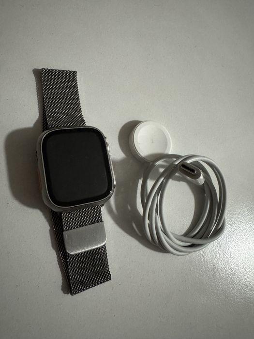 SmartWatch Apple SE2, perfect functional, fără defecte