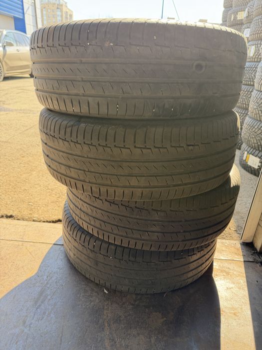 Продам шины летние шины 235/60R18 Continental