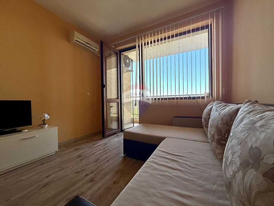Продава се Двустаен апартамент в Балчик - 5774 кв.м за 6 €/кв.м - Снимка #3