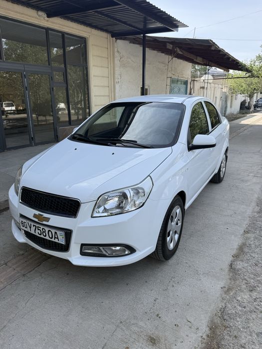 нехиа 3 срочно сотилади нархи булиши 6300 ками йук