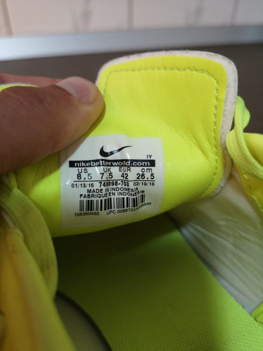 Vand ghete de fotbal Nike Hypervenom Phelon II