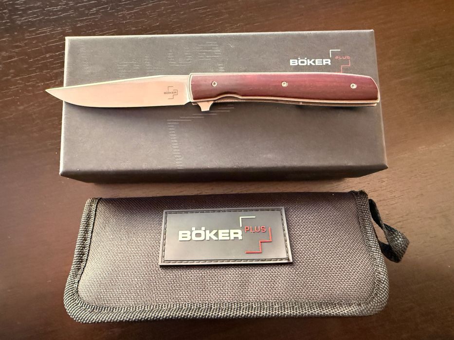 Cutit Boker Urban Trapper - nou in cutie