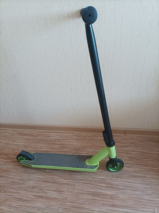 Продам самокат трюковой в ОТС