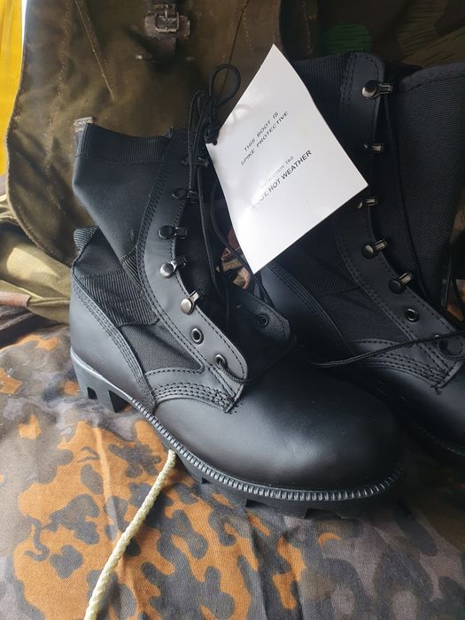 De vânzare: Bocanci originali U.S. Army WELLCO Jungle – Negri – Mărime