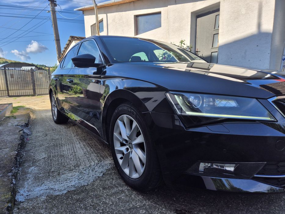 SKODA Superb 2016 — imagine 2