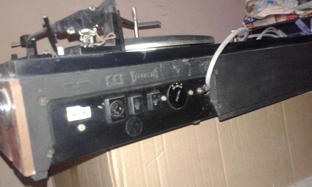 Грамофон с радио и касетка